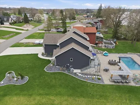 View/Area - 2501 E Lakeshore Dr, Crown Point, IN 46307 photo 3 of 7