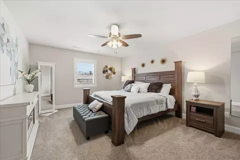 Bedroom - 2501 E Lakeshore Dr, Crown Point, IN 46307 photo 5 of 6
