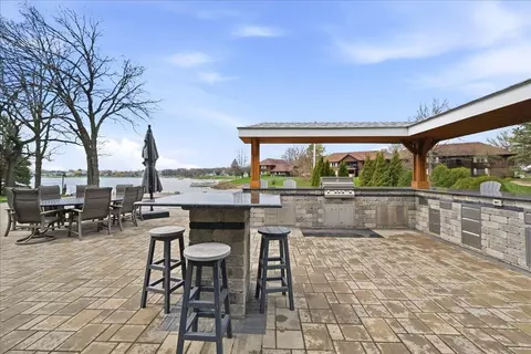 Kitchen - 2501 E Lakeshore Dr, Crown Point, IN 46307 photo 1 of 8