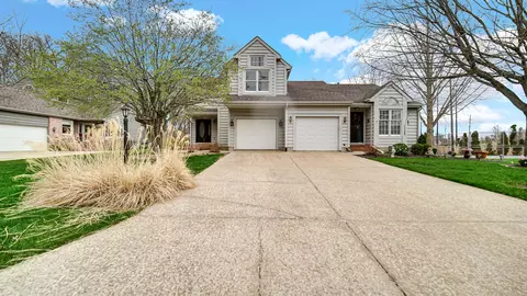 3808 Chimney Hill Dr, Valparaiso, IN 46383