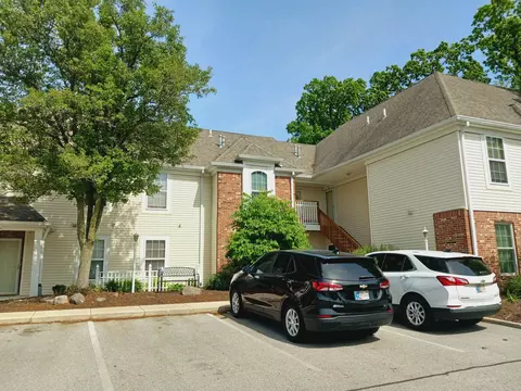 2908 Foggy Glen Dr #2908, Valparaiso, IN 46385