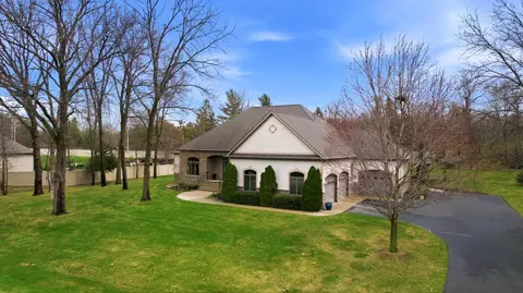 10372 Mulligan Dr, Wheatfield, IN 46392