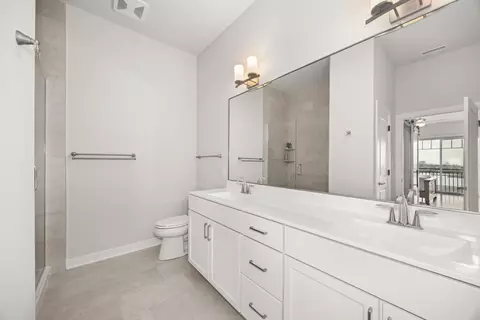 Bath - 9610 N Centennial Dr #412, Munster, IN 46321 photo 1 of 2