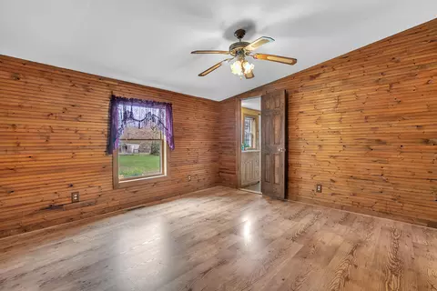 1250 E 900, Wheatfield, IN 46392 photo 23