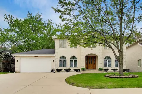 2116 Ridge Rd, Highland, IN 46322