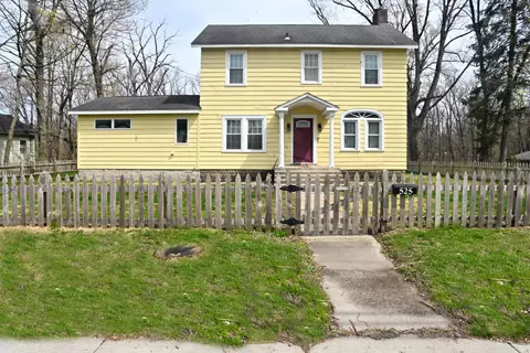 525 S Calumet Rd, Chesterton, IN 46304