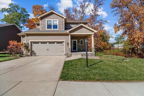 615 Hatch Lake Pkwy, Valparaiso, IN 46385