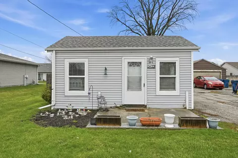 2623 Hart Rd, Highland, IN 46322