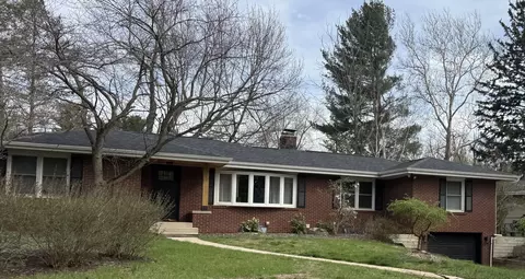 216 Friendship Trl, Pottawattamie Park, IN 46360