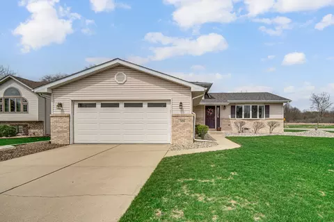 500 Countryshire Ct, Griffith, IN 46319