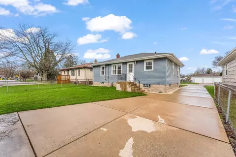 Exterior - 217 W 40th Pl, Griffith, IN 46319 photo 5 of 5
