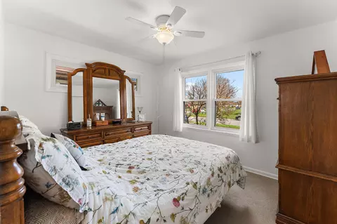 Bedroom - 217 W 40th Pl, Griffith, IN 46319 photo 3 of 3
