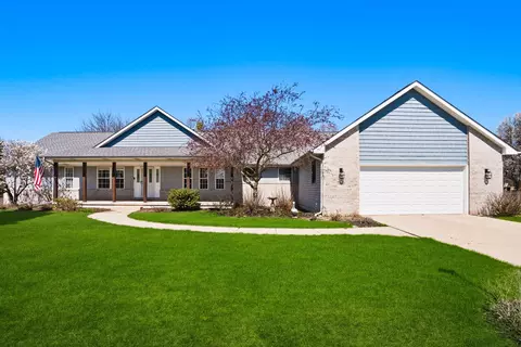 7800 W 91st Pl, Crown Point, IN 46307