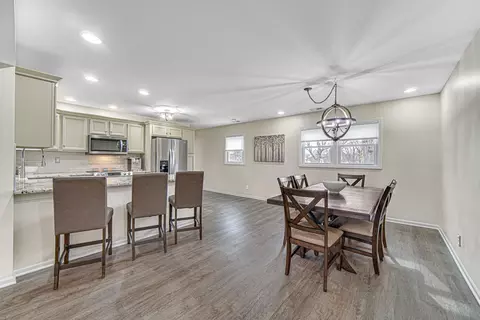 Dining - 545 N Oakwood St #7, Griffith, IN 46319 photo 1 of 3
