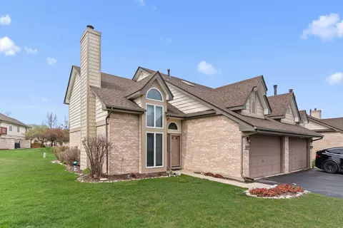 1361 W 94th Ct, Crown Point, IN 46307