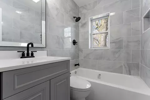 Bath - 700 Ralston St, Gary, IN 46406 photo 1 of 3