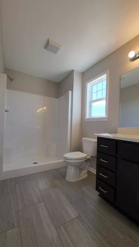 Bath - 5061 Richard Dr, Lowell, IN 46356 photo 1 of 2