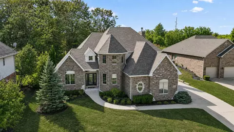 9080 Winding Trl, Saint John, IN 46373