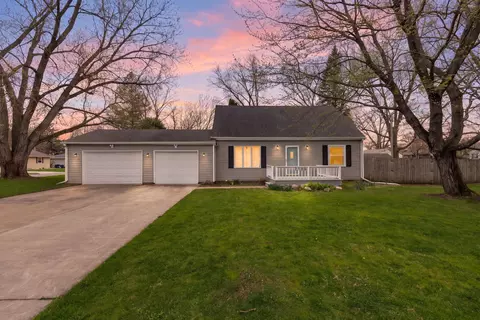 1102 W 14th St, La Porte, IN 46350