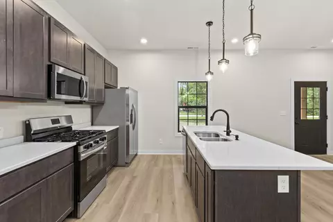 Kitchen - 4021 E Porter St, De Motte, IN 46310 photo 2 of 2