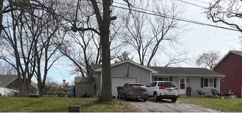 15819 East Dr, Lowell, IN 46356