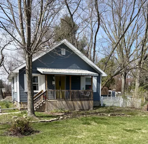 102 Leeds Ave, Michigan City, IN 46360