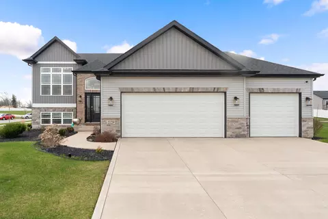 2729 W 83rd Ave, Merrillville, IN 46410