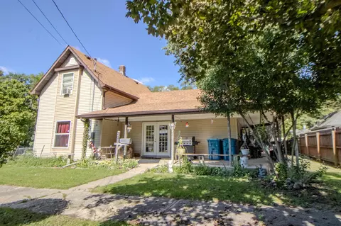 207 W Lake St, Knox, IN 46534
