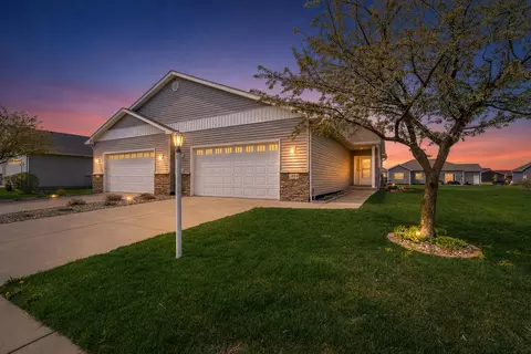 3884 Stadium St, Portage, IN 46368