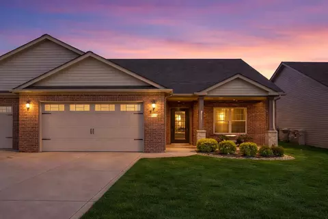 3008 Winter Garden Dr, Valparaiso, IN 46385