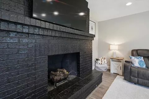 Living - 6411 E 129th Ave, Crown Point, IN 46307 photo 3 of 4