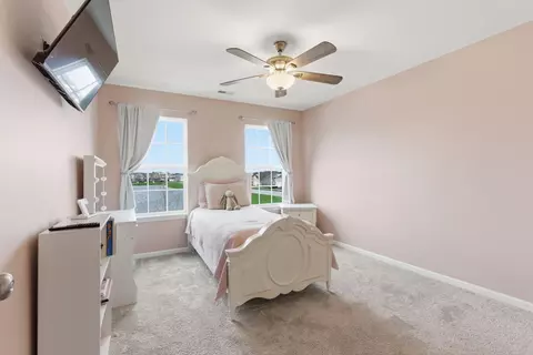 Bedroom - 919 E 117th Pl, Crown Point, IN 46307 photo 5 of 6
