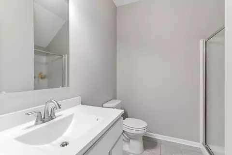 Bath - 919 E 117th Pl, Crown Point, IN 46307 photo 2 of 2