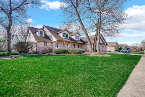 2068 Ramblewood Dr, Highland, IN 46322