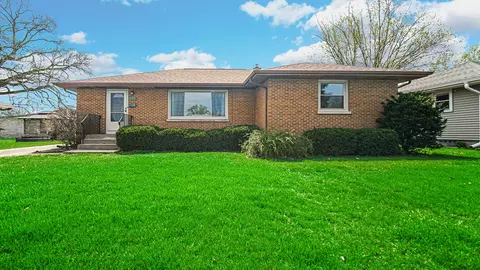 3232 Laporte Ave, Highland, IN 46322