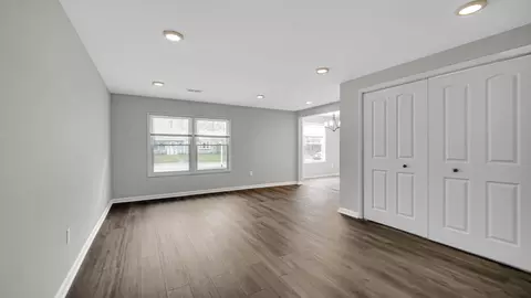 Living - 309 Michigami Trl, Porter, IN 46304 photo 7 of 8