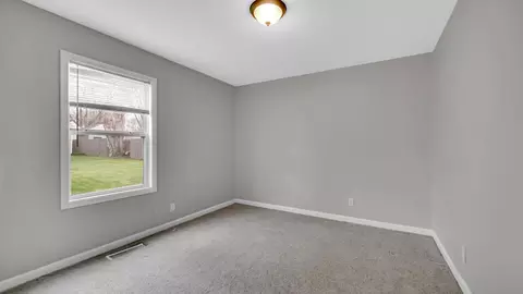 Bedroom - 309 Michigami Trl, Porter, IN 46304 photo 3 of 4