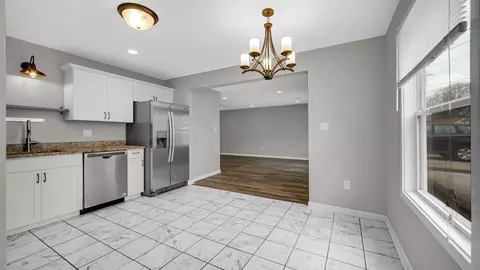 Kitchen - 309 Michigami Trl, Porter, IN 46304 photo 1 of 3