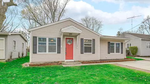 Exterior - 309 Michigami Trl, Porter, IN 46304 photo 2 of 5