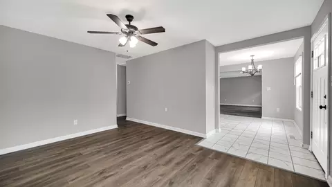 Living - 309 Michigami Trl, Porter, IN 46304 photo 2 of 8