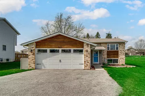 3113 Devonshire Cir, Crown Point, IN 46307