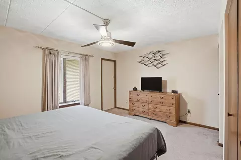 Bedroom - 8831 Harrison Ave #202, Munster, IN 46321 photo 1 of 3