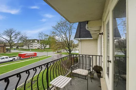 Exterior - 8831 Harrison Ave #202, Munster, IN 46321 photo 3 of 4