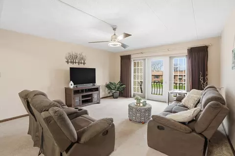 Living - 8831 Harrison Ave #202, Munster, IN 46321 photo 1 of 3