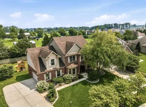 10143 California Ct, Crown Point, IN 46307