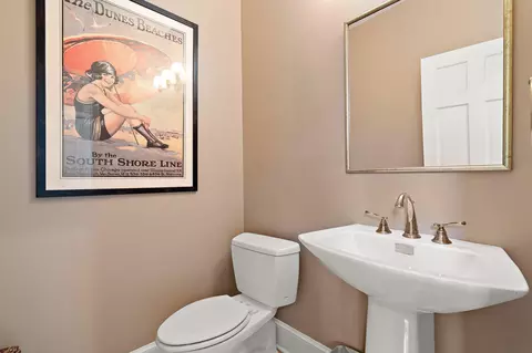 Bath - 8348 Castle Dr, Munster, IN 46321 photo 1 of 6