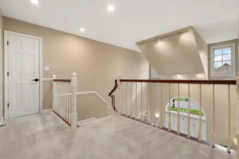 Entry Way - 8348 Castle Dr, Munster, IN 46321 photo 8 of 8