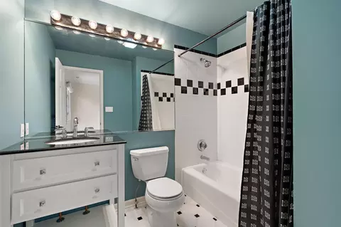 Bath - 8348 Castle Dr, Munster, IN 46321 photo 5 of 6