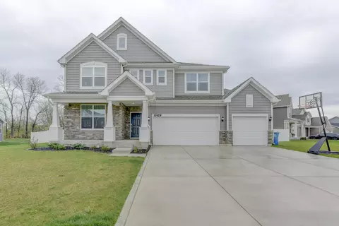 11429 Clyde Dr, Crown Point, IN 46307