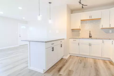 Kitchen - 4082 W 21st Pl, Gary, IN 46404 photo 1 of 6